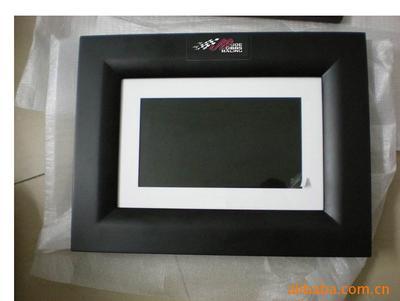 豎形數(shù)碼相框、豎放數(shù)碼相框、產(chǎn)品宣傳數(shù)碼相框廣告機(jī)